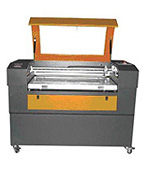 CO2 LASER CUTTING MACHINE